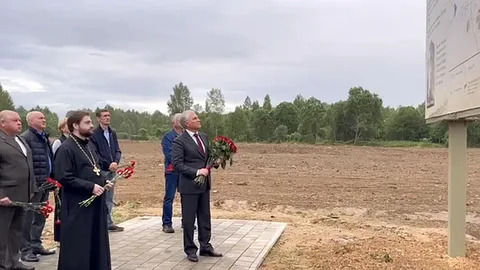 Вячеслав Володин почтил память советских солдат на истоке Днепра на Смоленщине.